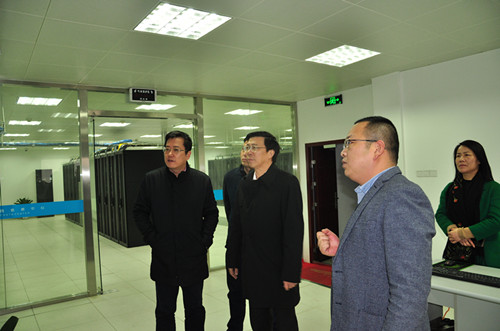寧波市科技局局長黃志明一行蒞臨柯力調研