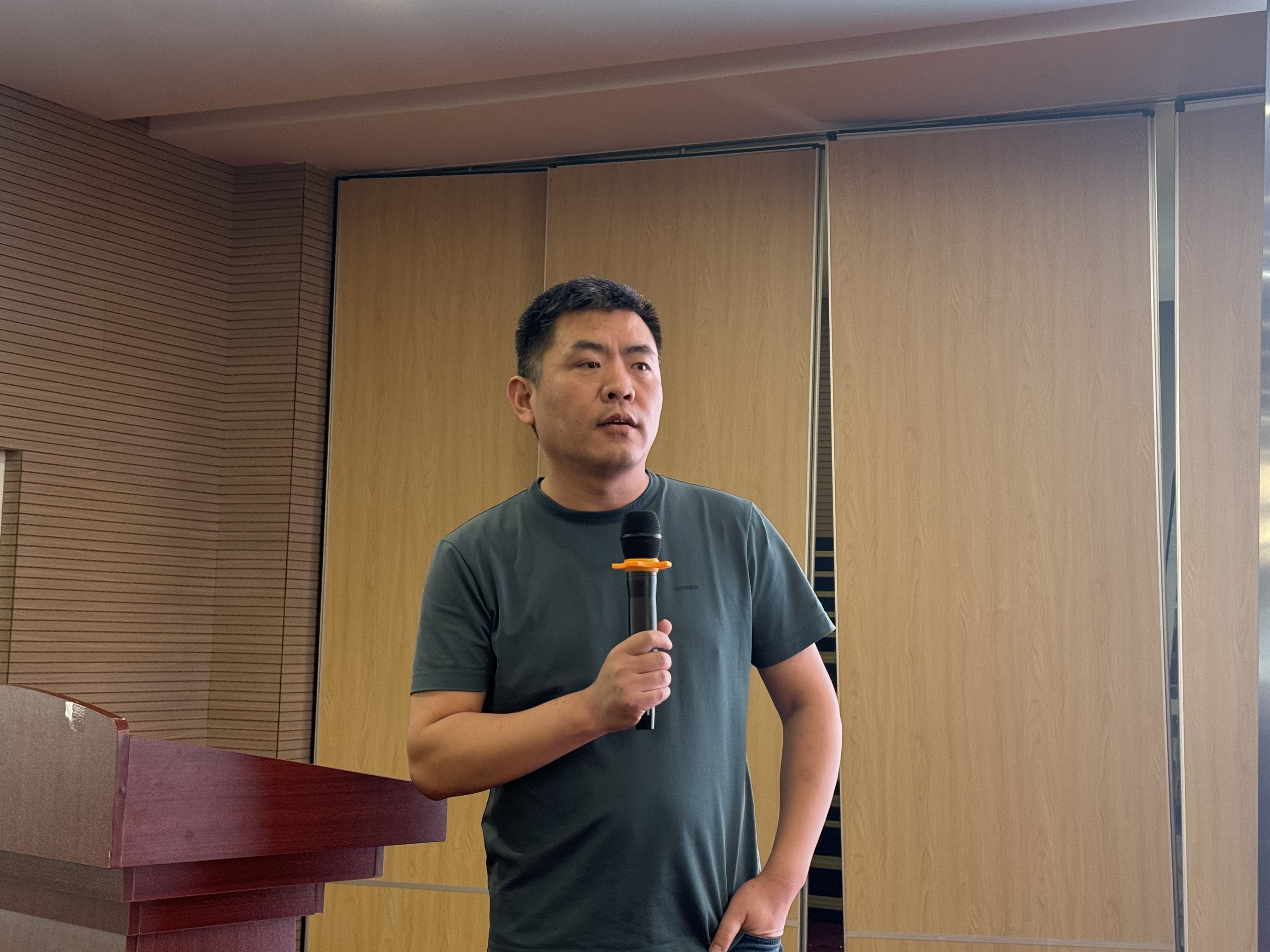 研發中心 張桂立.jpeg